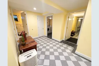7 Greenville St #1B, Somerville, MA 02143 - Photo 13