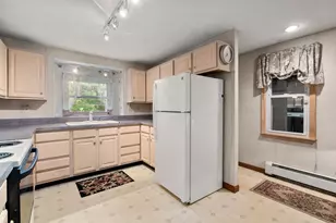 465 Greenwood St, Millbury, MA 01527 - Photo 9