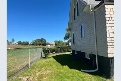 24 Angell, Attleboro, MA 02703 - Photo 3