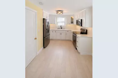 9 Mulberry Ln, Northborough, MA 01532 - Photo 3