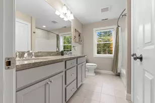 33 Oak Ledge Cir, Rowley, MA 01969 - Photo 15