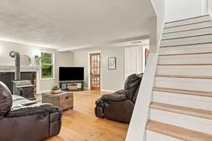 109 Pleasant St, Plympton, MA 02367 - Photo 15