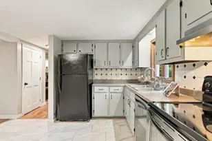 109 Pleasant St, Plympton, MA 02367 - Photo 7