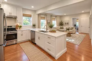 27 Waverly St, Boston, MA 02135 - Photo 3