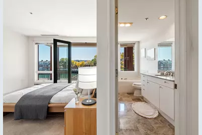 40 Battery St #202, Boston, MA 02109 - Photo 17