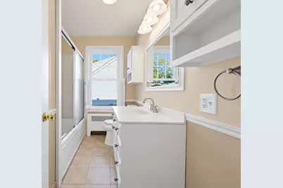 699 Pleasant St, Norwood, MA 02062 - Photo 17