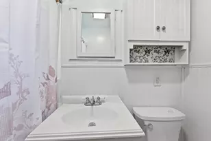 101 Regal St, Springfield, MA 01118 - Photo 19