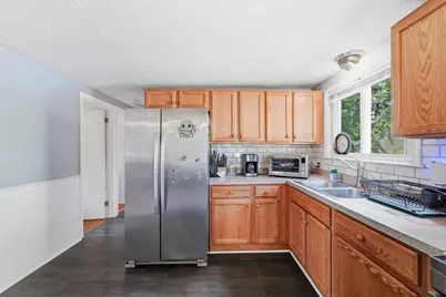 101 Regal St, Springfield, MA 01118 - Photo 3