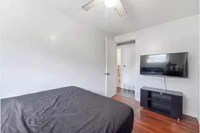101 Regal St, Springfield, MA 01118 - Photo 15