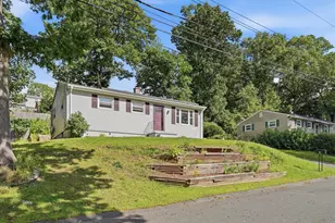 101 Regal St, Springfield, MA 01118 - Photo 31