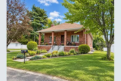18 Brownell St, Ludlow, MA 01056 - Photo 3