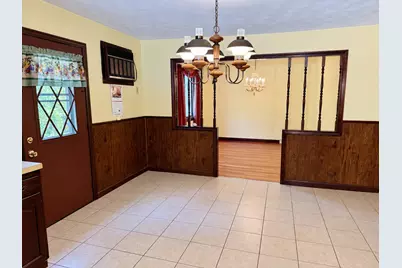 18 Brownell St, Ludlow, MA 01056 - Photo 9