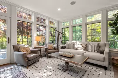 11 Hart St, Beverly, MA 01915 - Photo 9