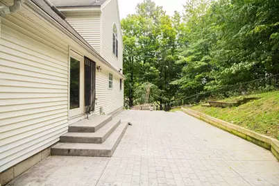 68 Biscuit Hill Dr, Leominster, MA 01453 - Photo 5