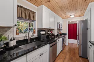 4 Williamsburg Dr, Uxbridge, MA 01569 - Photo 15