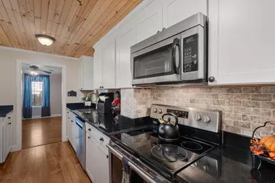 4 Williamsburg Dr, Uxbridge, MA 01569 - Photo 17
