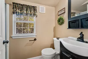 4 Williamsburg Dr, Uxbridge, MA 01569 - Photo 23