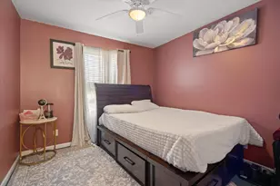 12 Pearl St, Auburn, MA 01501 - Photo 19