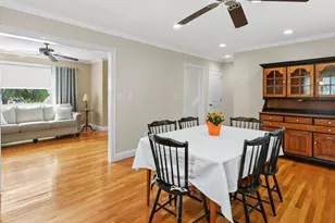 33 Auburn St, Waltham, MA 02453 - Photo 11