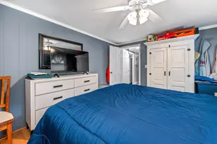 10 Village St, Medway, MA 02053 - Photo 27