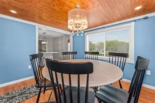 10 Village St, Medway, MA 02053 - Photo 11