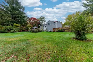 10 Village St, Medway, MA 02053 - Photo 35