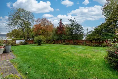 10 Village Street, Medway, MA 02053 - Photo 37