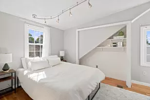 23 Jasper St, Saugus, MA 01906 - Photo 21