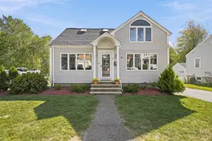 23 Jasper St, Saugus, MA 01906 - Photo 1