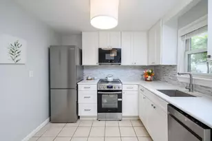 396 Willow St, Stoughton, MA 02072 - Photo 15