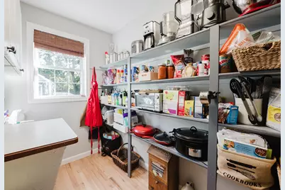 30 Arthur's Pl, Bridgewater, MA 02324 - Photo 9