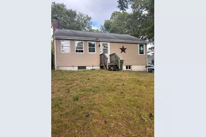 18 Buzzards Bay Dr, Plymouth, MA 02360 - Photo 1
