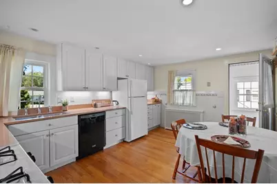 25 Hillcrest Ave, Beverly, MA 01915 - Photo 15