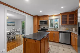 107 Glenellen, Boston, MA 02132 - Photo 7