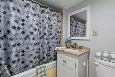 107 Glenellen, Boston, MA 02132 - Photo 19