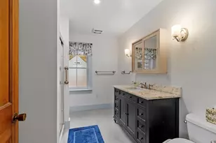 330 Washington St, Melrose, MA 02176 - Photo 17