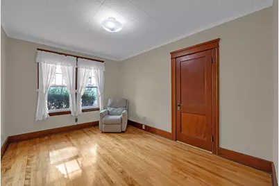 28 Crystal St, Worcester, MA 01603 - Photo 13