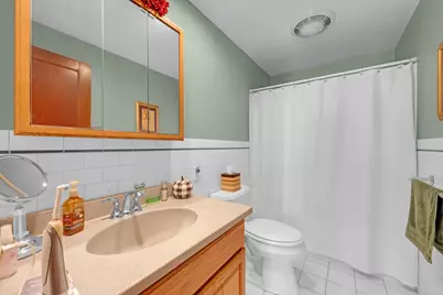 28 Crystal St, Worcester, MA 01603 - Photo 25