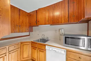 28 Crystal St, Worcester, MA 01603 - Photo 11