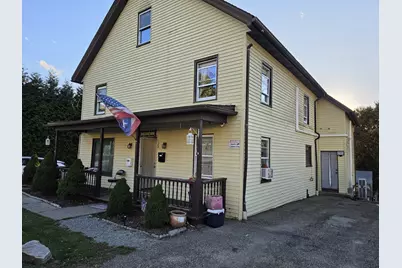 124 Pleasant St, Leicester, MA 01524 - Photo 3