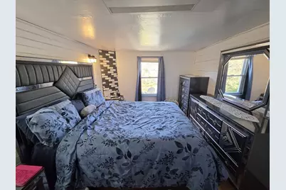 124 Pleasant St, Leicester, MA 01524 - Photo 13