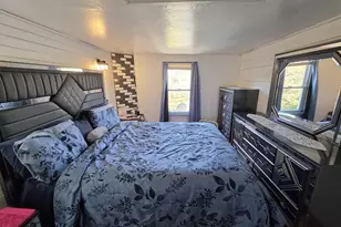 124 Pleasant St, Leicester, MA 01524 - Photo 13
