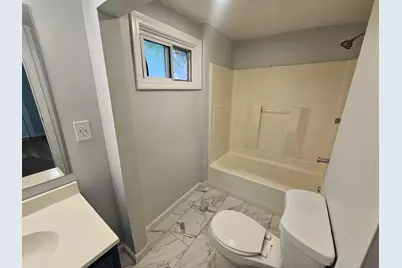 115 Central St #2, Leominster, MA 01453 - Photo 7