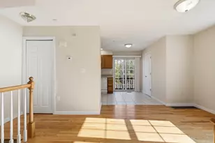 252 Albion St, Wakefield, MA 01880 - Photo 11