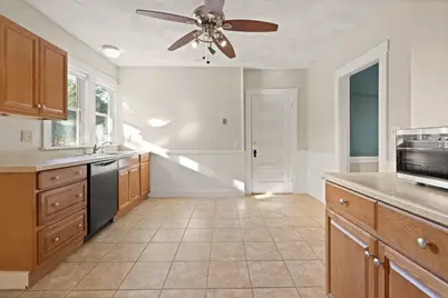 12 Newbury St, Beverly, MA 01915 - Photo 23