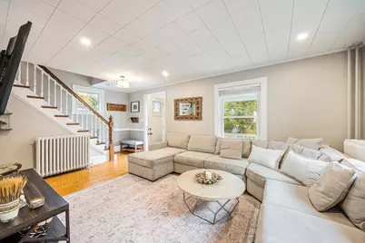 89 Washington Street, Reading, MA 01867 - Photo 5