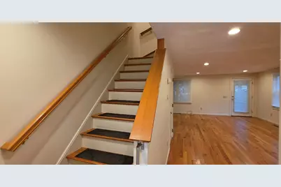 37 Crafts St #37, Newton, MA 02458 - Photo 5