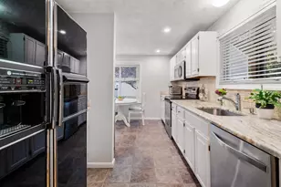 129 Stone Ridge Rd, Franklin, MA 02038 - Photo 9