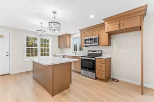 39 Bumblebee Dr, Plymouth, MA 02360 - Photo 5