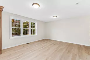39 Bumblebee Dr, Plymouth, MA 02360 - Photo 9